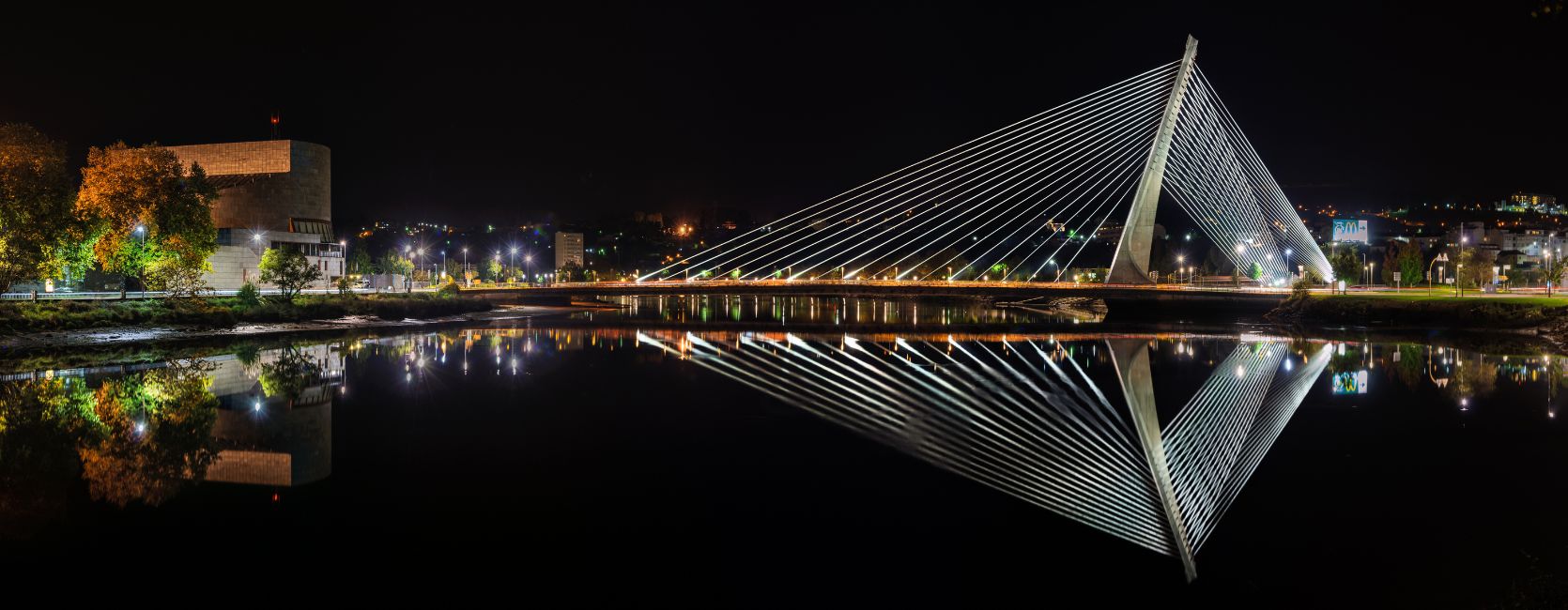 Pensión santa clara Pontevedra puente tirantes noche