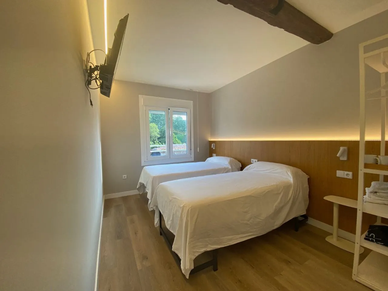 310 Habitación individual + supletoria con vistas y baño privado_santa clara